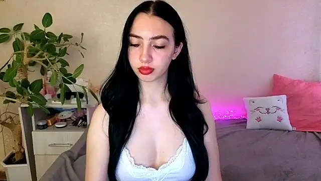 WildKittenX  online show from 05.26.26
