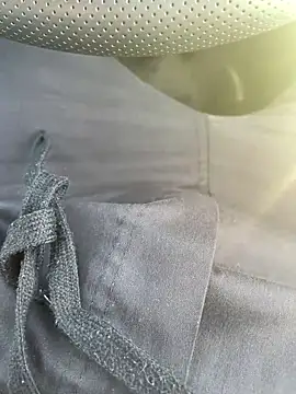 Snapshot of Smallcoco26 chatting on 03.18.25 Smallcoco26 online show from 03.18.25