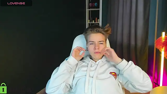 Jean Wilsons online show from 03.19.25