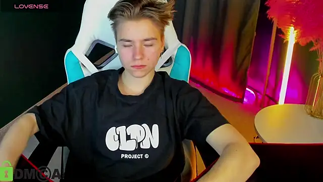 Jean Wilsons online show from 03.21.25