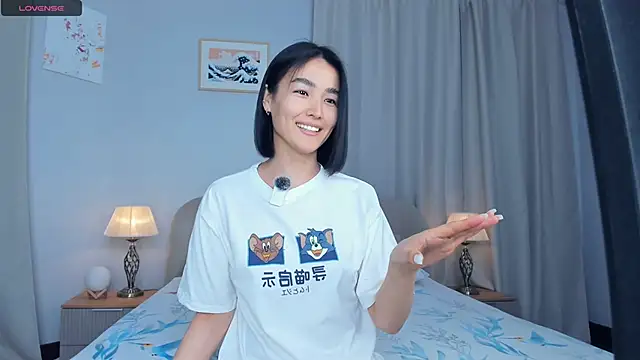 Snapshot of RanelDiva chatting on 11.19.25 RanelDiva online show from 11.19.25