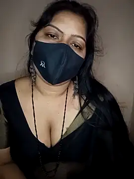 Snapshot of Bagi-Sexy chatting on 12.17.25 Bagi-Sexy online show from 12.17.25