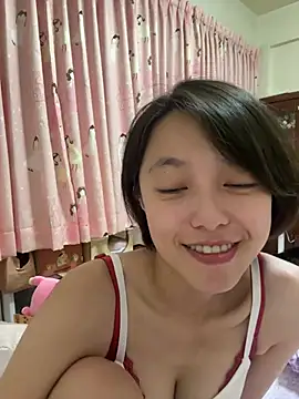 Snapshot of ladypaggy chatting on 05.05.26 ladypaggy online show from 05.05.26