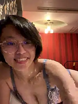 Snapshot of ladypaggy chatting on 05.10.26 ladypaggy online show from 05.10.26