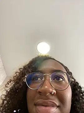 Qeen blackk online show from 10.21.25