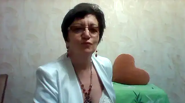 Snapshot of Lota5821 chatting on 03.09.25 Lota5821 online show from 03.09.25