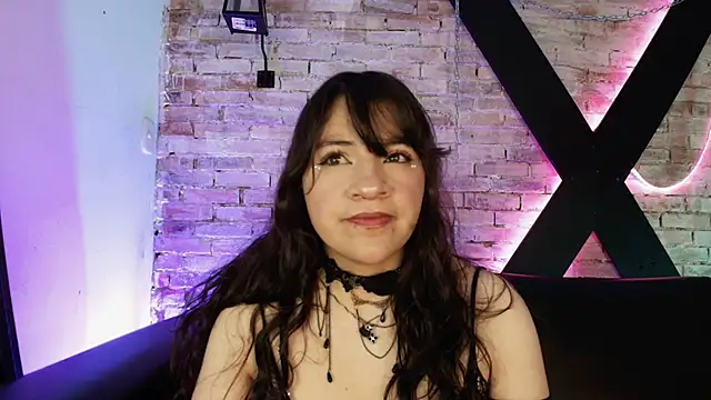 Snapshot of TaraTaylorr chatting on 03.21.25 TaraTaylorr online show from 03.21.25