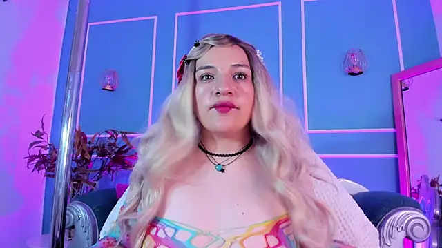 Snapshot of TaraTaylorr chatting on 10.16.25 TaraTaylorr online show from 10.16.25