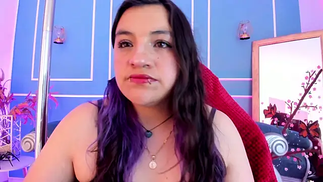 TaraTaylorr online show from 04.24.26