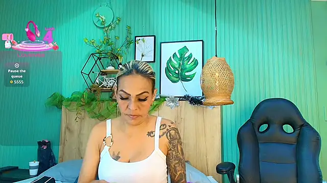 yessila parker online show from 12.20.25