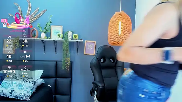 yessila parker online show from 02.25.26