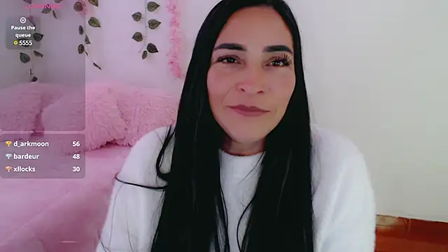 Snapshot of luna_lgomez_ chatting on 03.04.25 luna lgomez online show from 03.04.25