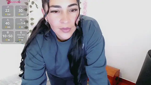 Snapshot of luna_lgomez_ chatting on 03.19.25 luna lgomez online show from 03.19.25