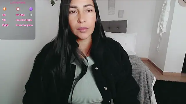 Snapshot of luna_lgomez_ chatting on 11.26.25 luna lgomez online show from 11.26.25