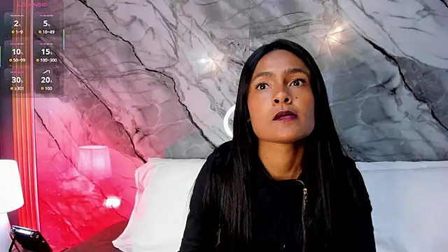 Snapshot of Fernanda_liie_ chatting on 10.06.25 Fernanda liie online show from 10.06.25