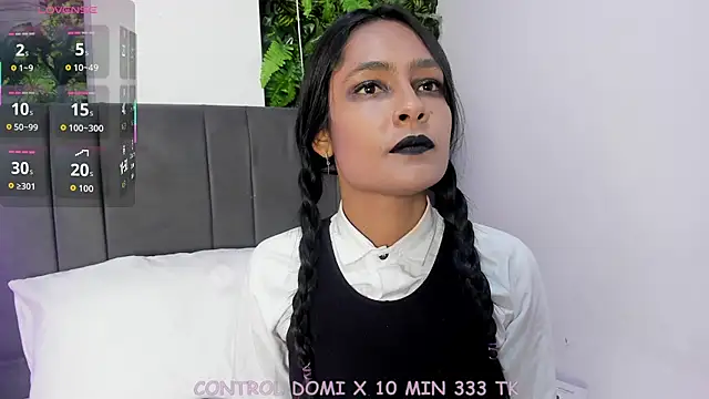 Snapshot of Fernanda_liie_ chatting on 10.23.25 Fernanda liie online show from 10.23.25