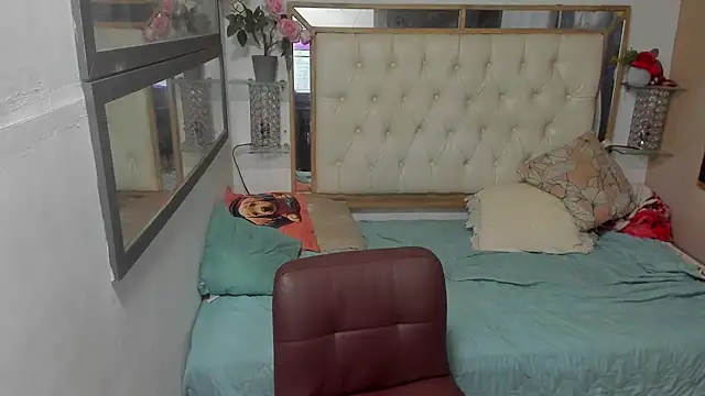 heiker  online show from 11.10.25