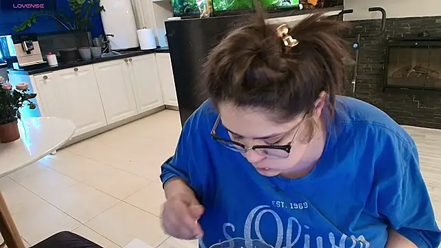 Layla- online show from 03.02.26