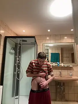 xy monkeyBigCock online show from 03.18.25