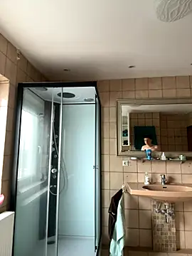 xy monkeyBigCock online show from 09.30.25