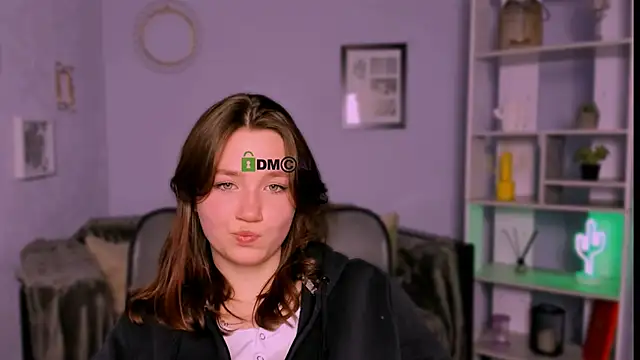 helli belli online show from 03.14.25