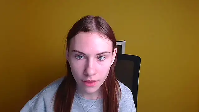 Snapshot of Fiona_Night chatting on 03.04.25 Fiona Night online show from 03.04.25