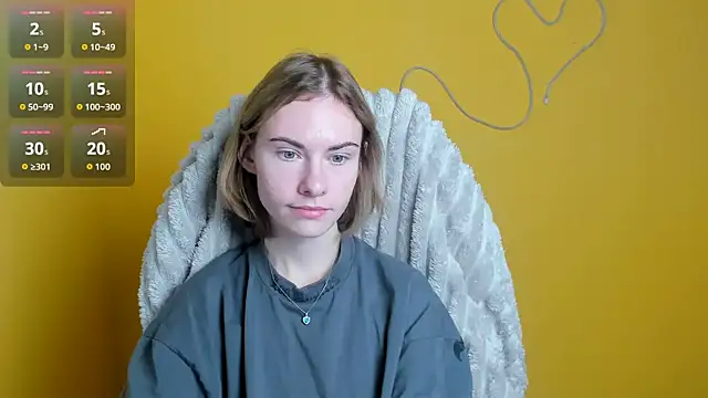 Snapshot of Fiona_Night chatting on 11.30.25 Fiona Night online show from 11.30.25