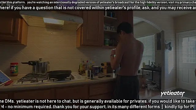 Snapshot of yetieater chatting on 12.27.24 yetieater online show from 12.27.24