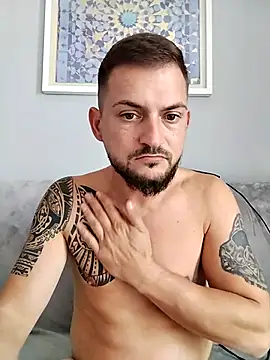 iurinicola online show from 10.23.25