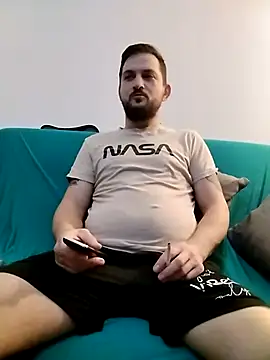 Snapshot of iurinicola chatting on 02.06.26 iurinicola online show from 02.06.26