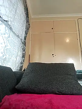 Snapshot of JuicyMilkyTizzy chatting on 10.01.25 JuicyMilkyTizzy online show from 10.01.25