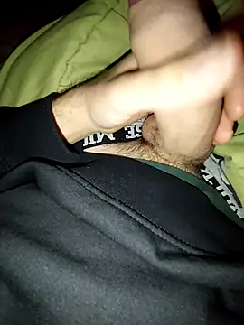 Snapshot of Cazzettostorto99 chatting on 10.13.25 Cazzettostorto99 online show from 10.13.25