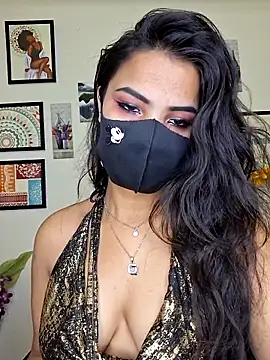 Snapshot of Noor-Bold chatting on 12.17.25 Noor-Bold online show from 12.17.25