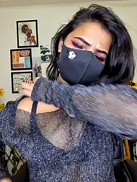 Snapshot of Noor-Bold chatting on 12.23.25 Noor-Bold online show from 12.23.25