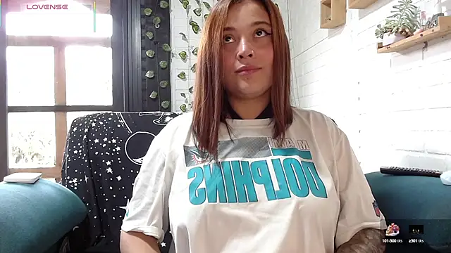 LiraSonnett online show from 03.17.25