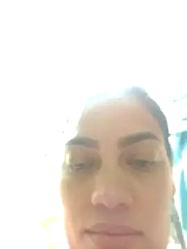 Snapshot of Ehilyn chatting on 11.11.25 Ehilyn online show from 11.11.25