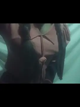 Snapshot of Emma10th chatting on 11.25.25 Emma10th online show from 11.25.25