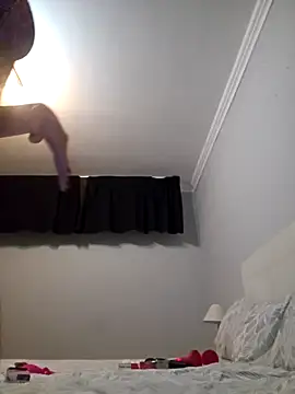 Snapshot of Melody73 chatting on 09.26.25 Melody73 online show from 09.26.25