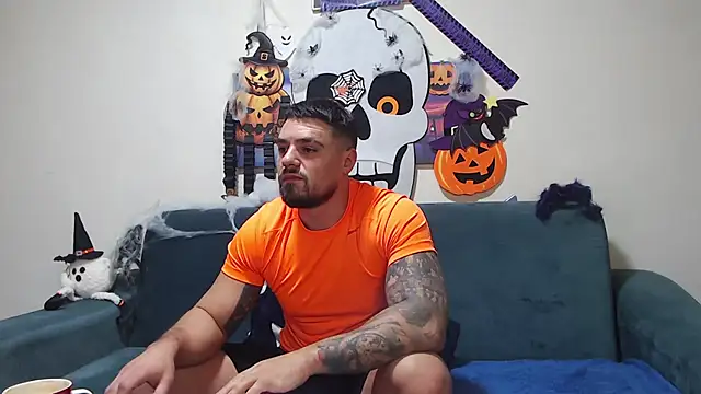 Tiberius hunk online show from 11.11.25