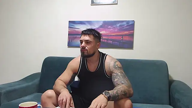 Tiberius hunk online show from 11.29.25