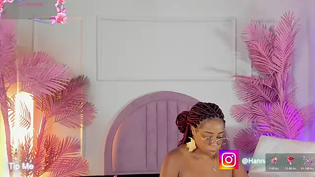 Hanaahquinn online show from 04.18.26