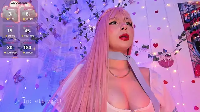 Snapshot of elizabeth_jiing chatting on 09.09.25 elizabeth jiing online show from 09.09.25