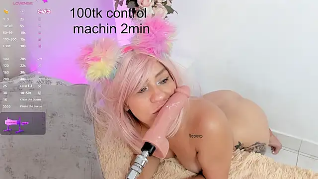 Snapshot of Maye_U chatting on 03.13.25 Maye U online show from 03.13.25