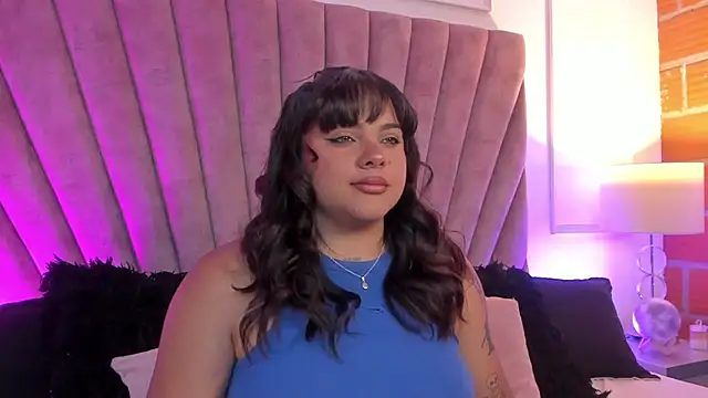 Snapshot of LunaSotto chatting on 10.31.25 LunaSotto online show from 10.31.25