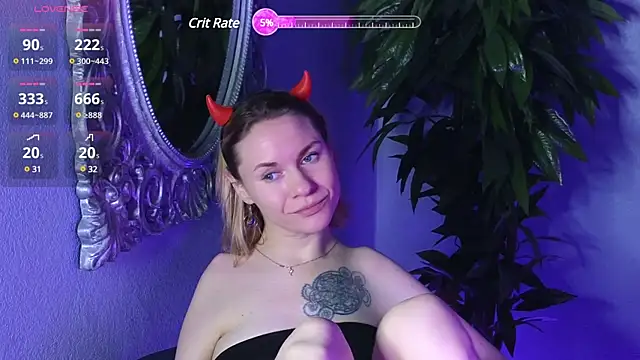 Snapshot of EmmaGallen chatting on 03.14.25 EmmaGallen online show from 03.14.25