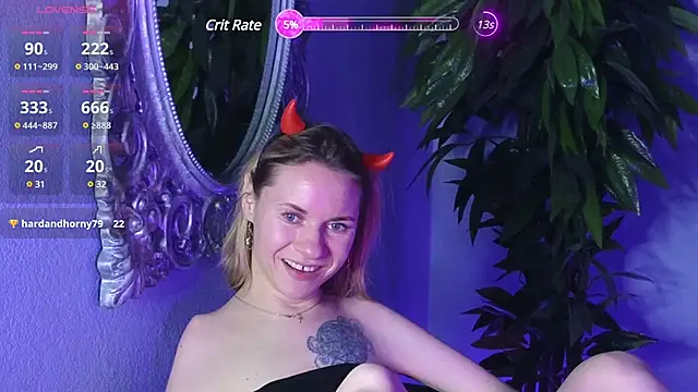 Snapshot of EmmaGallen chatting on 03.14.25 EmmaGallen online show from 03.14.25