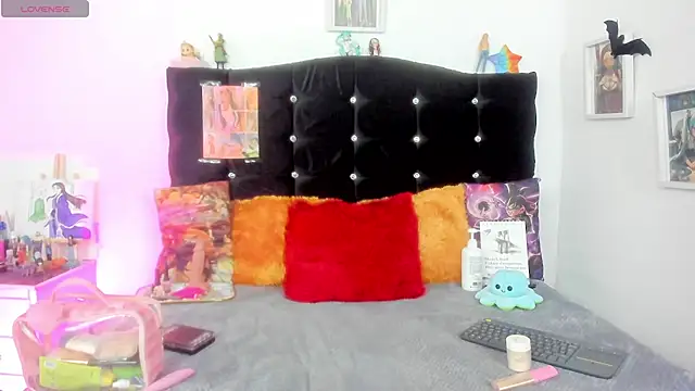 young jung online show from 11.26.25