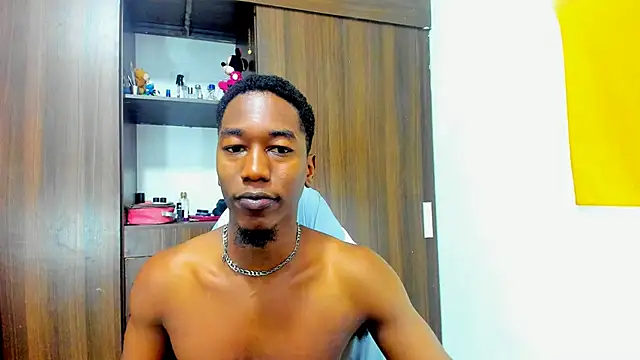 Snapshot of Dreamastercum_ chatting on 09.10.25 Dreamastercum online show from 09.10.25