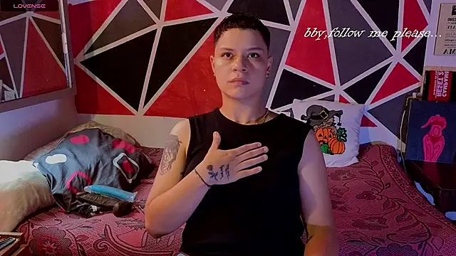 demimoore222 online show from 11.03.25