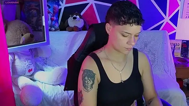 Snapshot of demimoore222 chatting on 04.05.26 demimoore222 online show from 04.05.26